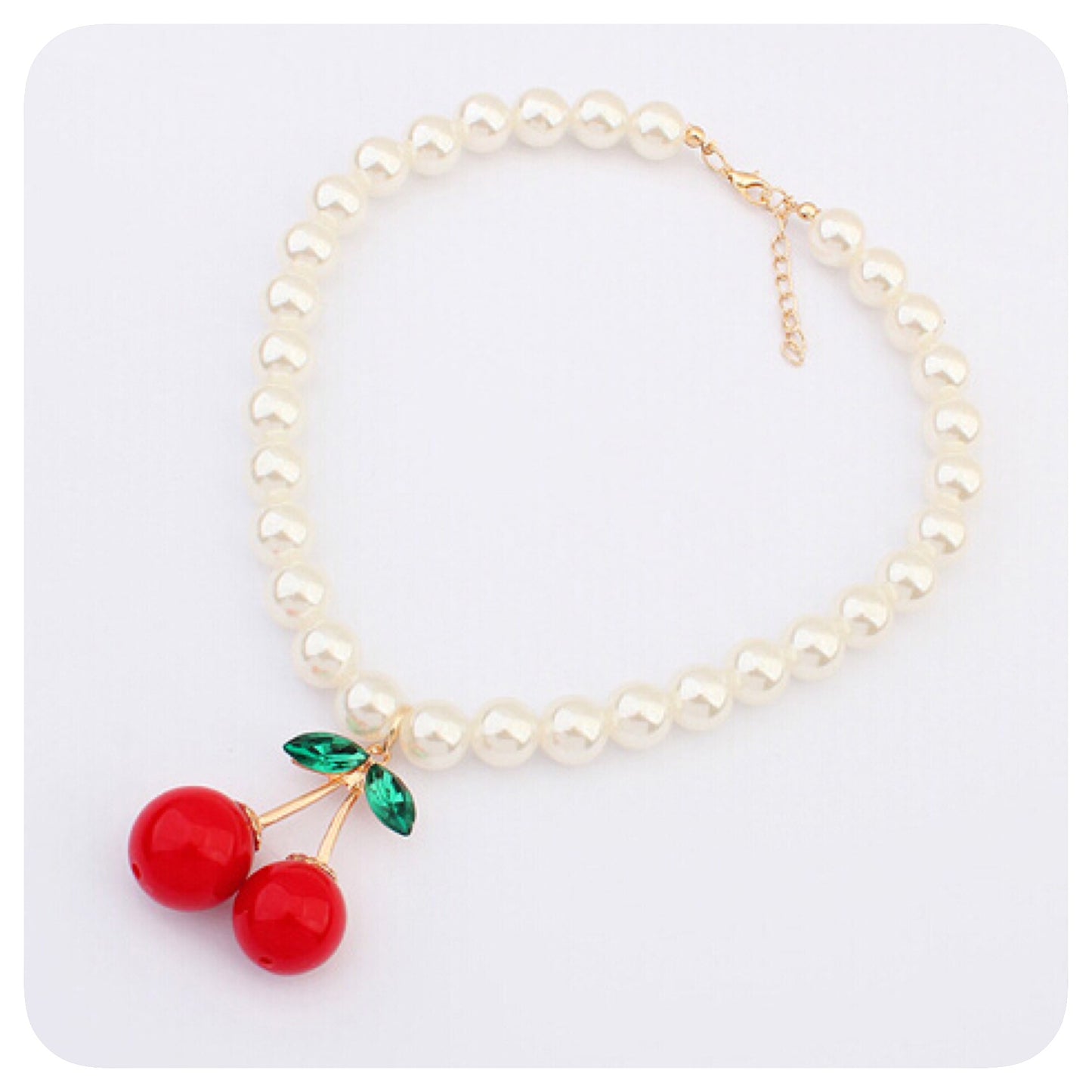 Körsbär på pärlshalsband