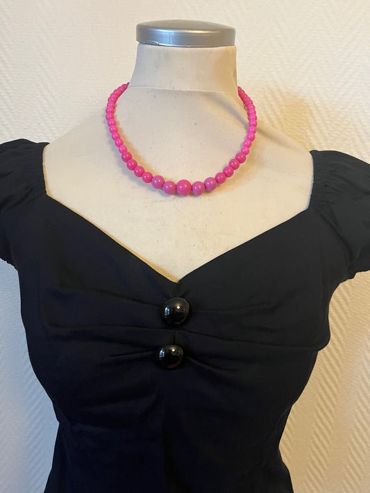 Cerise rosa pärlhalsband