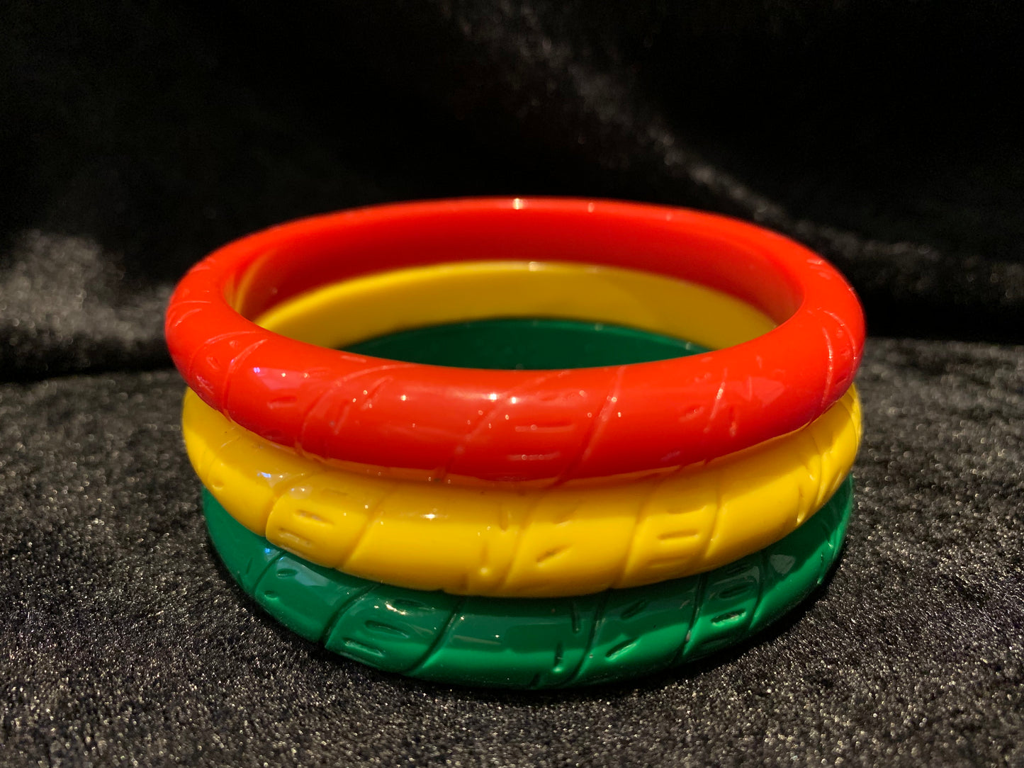 Fine Fakelite Bangle - Red